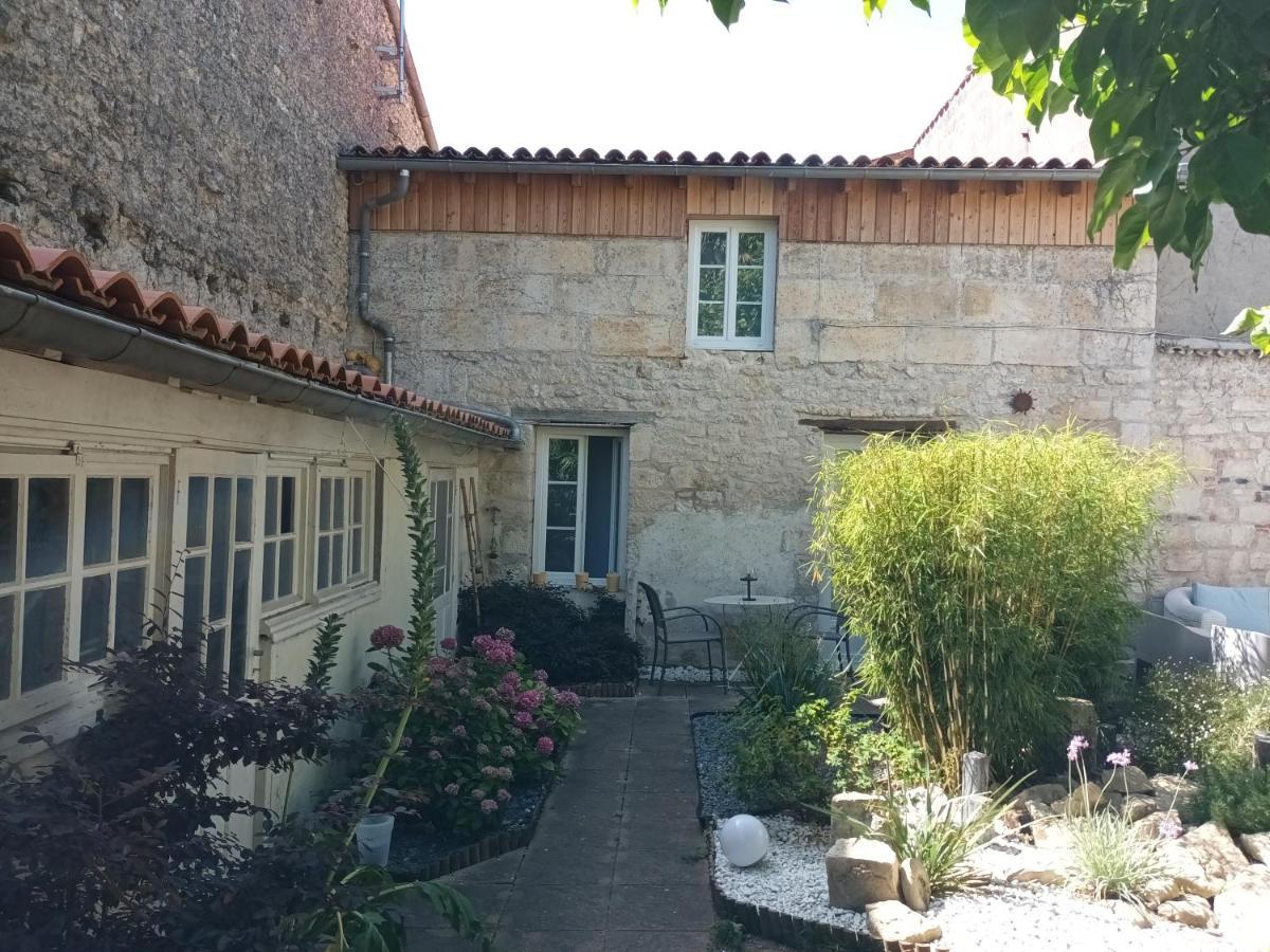 Appartement Le Petit bois à Niort Extérieur photo